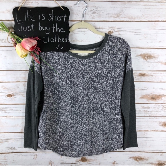 Lou & Grey Tops - Lou & Grey gray white abstract long sleeve top